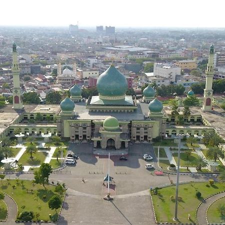 Sabrina Hotel Sisingamangaraja Pekanbaru Zewnętrze zdjęcie