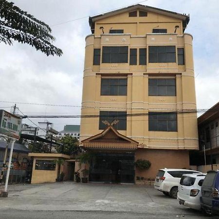 Sabrina Hotel Sisingamangaraja Pekanbaru Zewnętrze zdjęcie