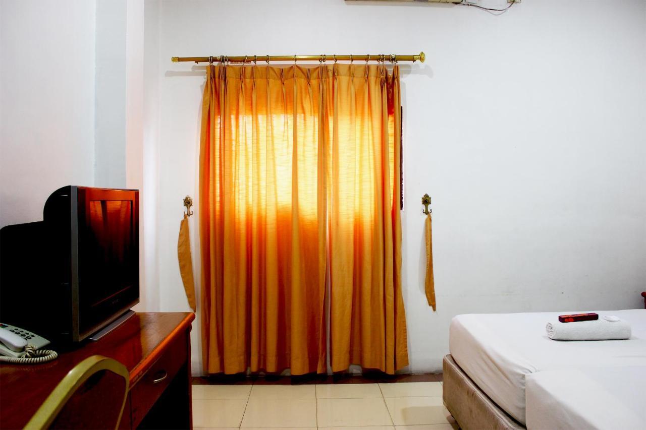 Sabrina Hotel Sisingamangaraja Pekanbaru Zewnętrze zdjęcie