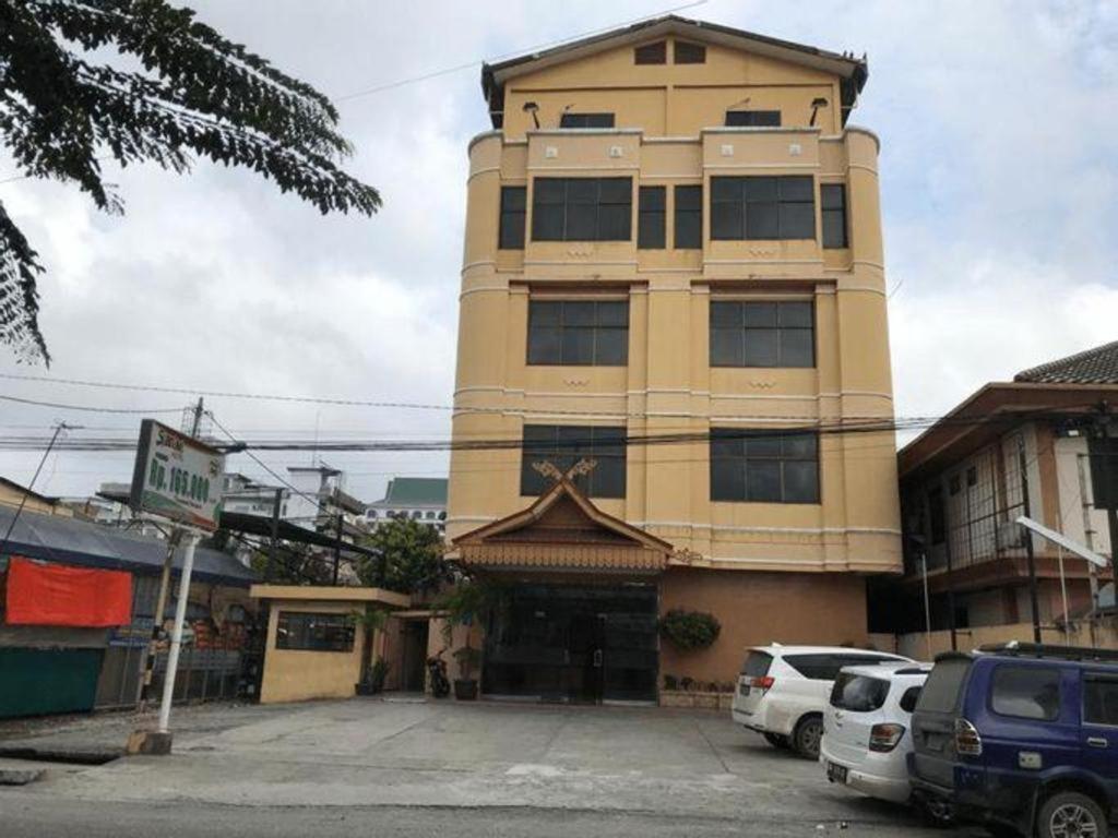 Sabrina Hotel Sisingamangaraja Pekanbaru Zewnętrze zdjęcie